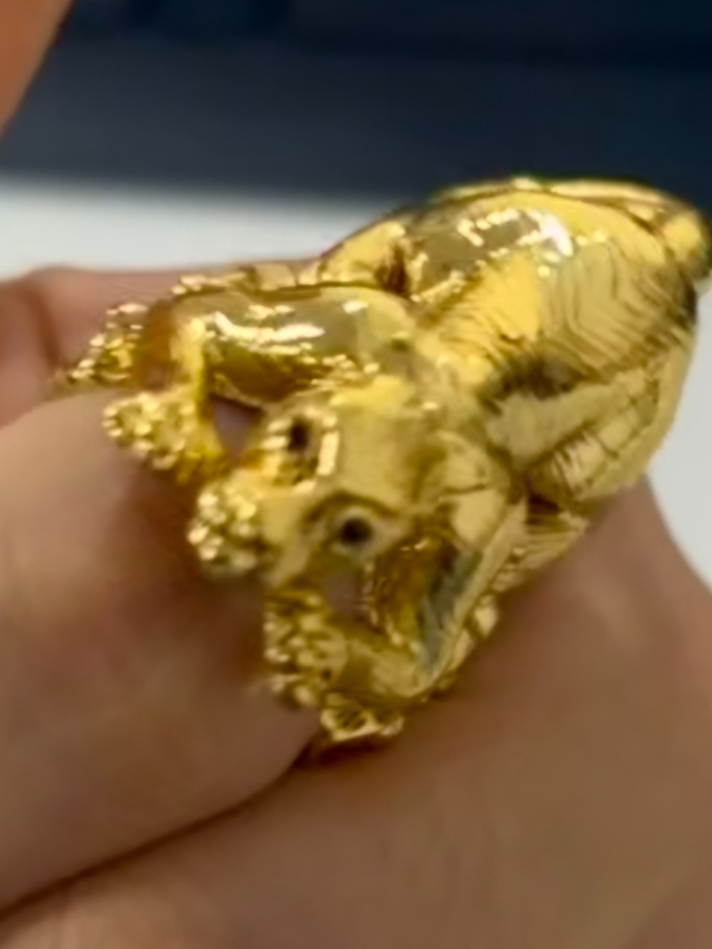 Source Unknown Gold-tone Lion Cuff Bracelet & Ring - Picture 3 of 9